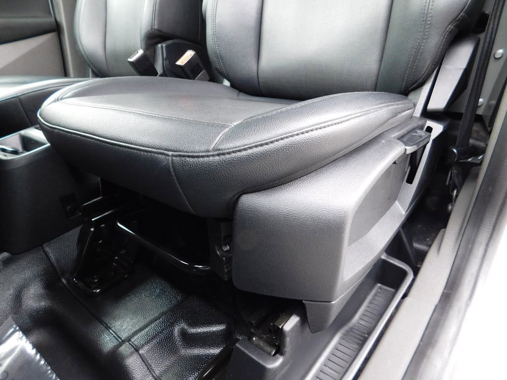 Used 2019 Ford Transit Connect XL image 14