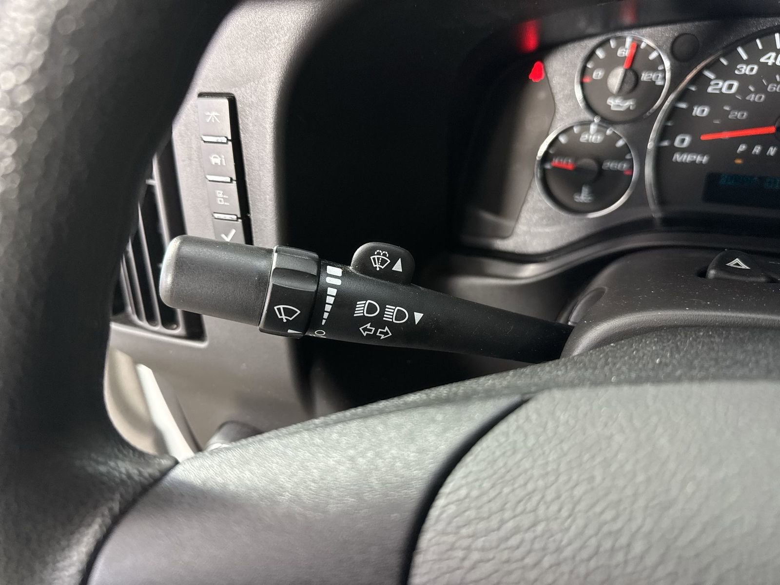 Used 2023 Chevrolet Express 2500 w/ Driver Convenience Package image 15