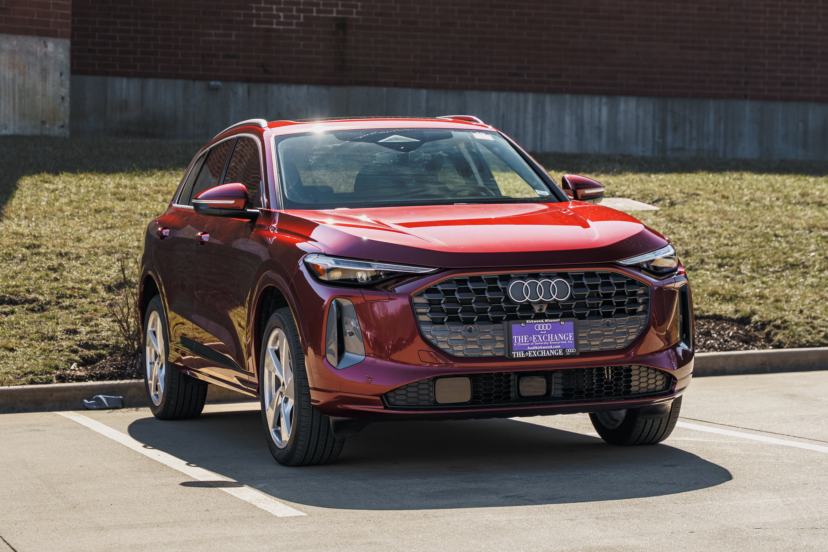 Certified 2025 Audi Q5 Premium Plus w/ Premium Plus image 2