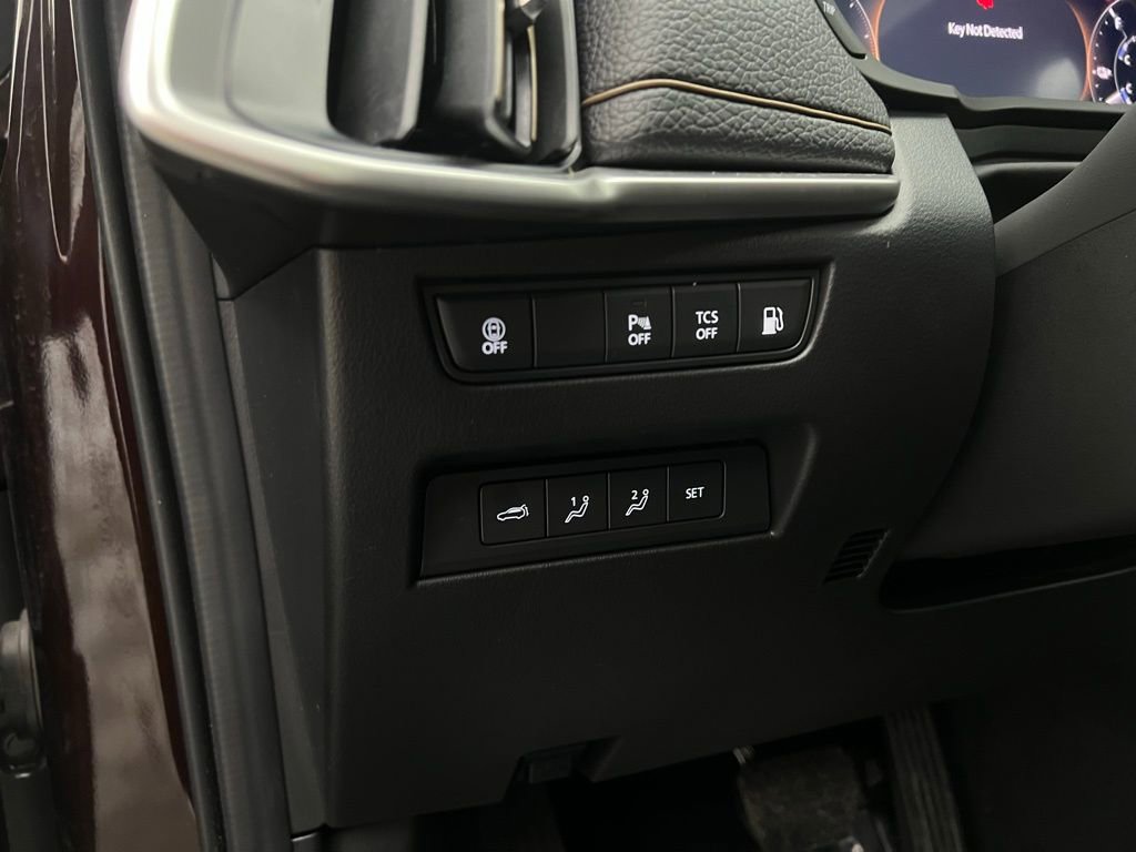 Used 2024 MAZDA CX-90 Plug-In Hybrid w/ Premium Pkg image 7