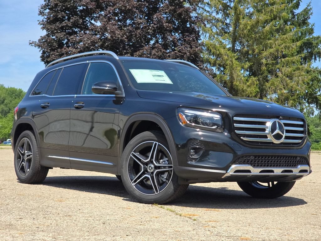 New 2026 Mercedes-Benz GLB 250 4MATIC image 1