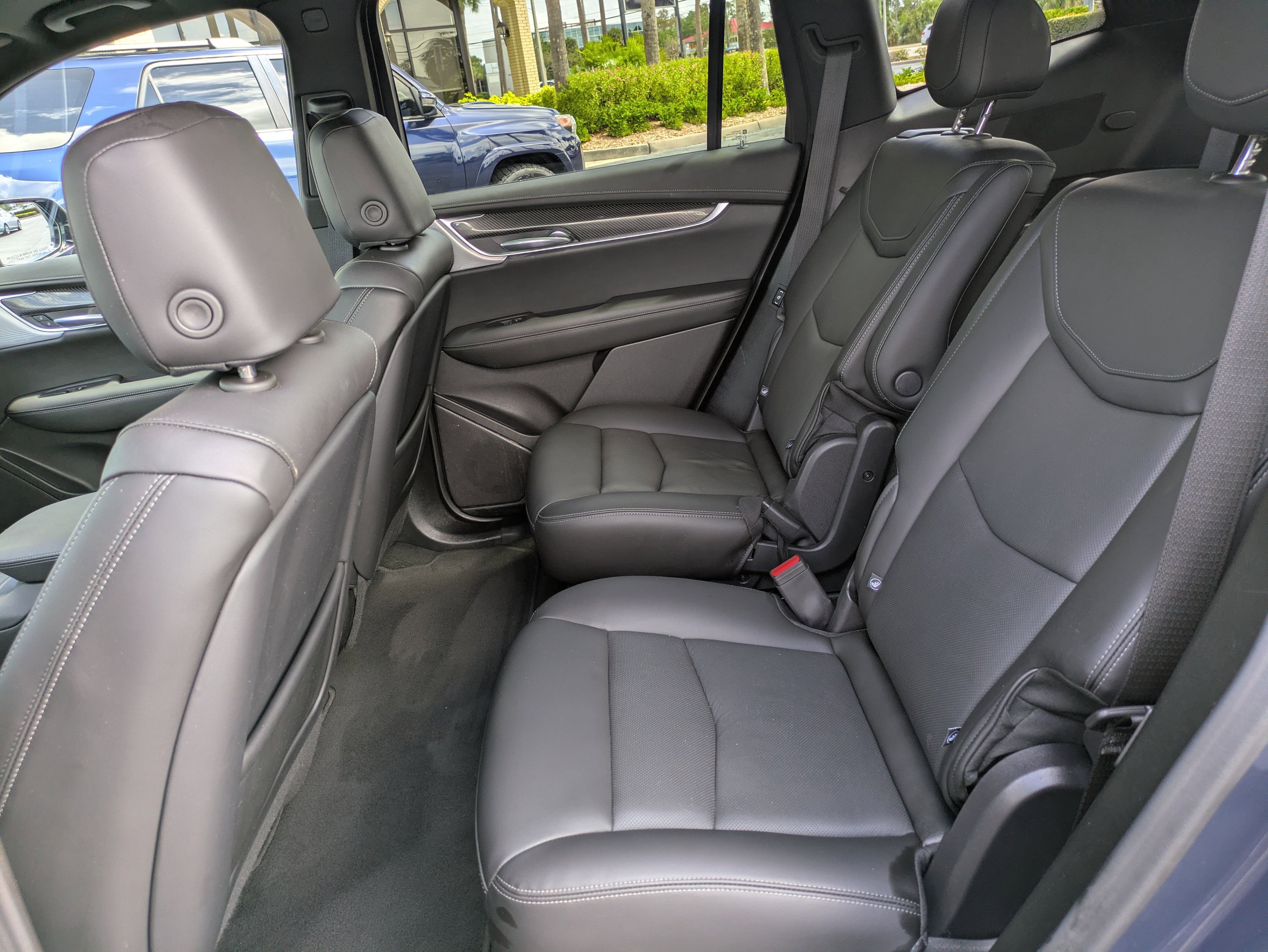 Certified 2024 Cadillac XT6 Sport w/ LPO, Floor Liner Package image 12