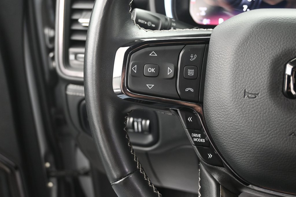 Used 2025 RAM 1500 Limited w/ Body Color Bumper Group AWD/4WD image 32