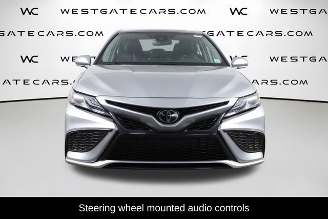 Used 2021 Toyota Camry XSE image 4