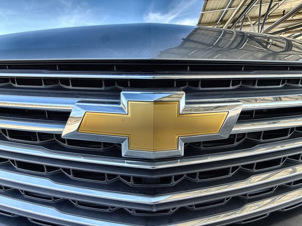 Used 2023 Chevrolet Traverse LT image 22
