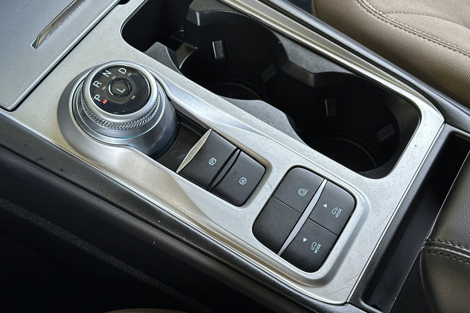 Certified 2023 Ford Explorer 2WD image 18