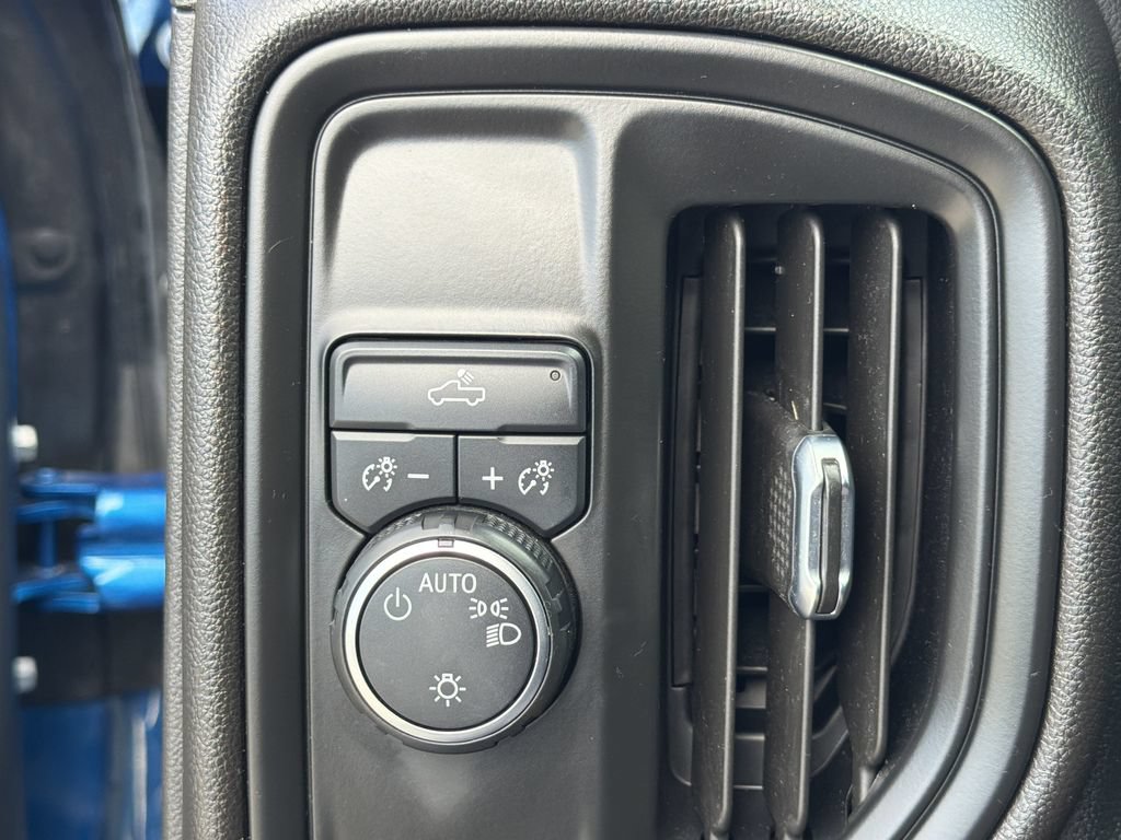 Used 2024 Chevrolet Silverado 1500 Custom w/ LPO, Dark Essentials Package RWD image 12
