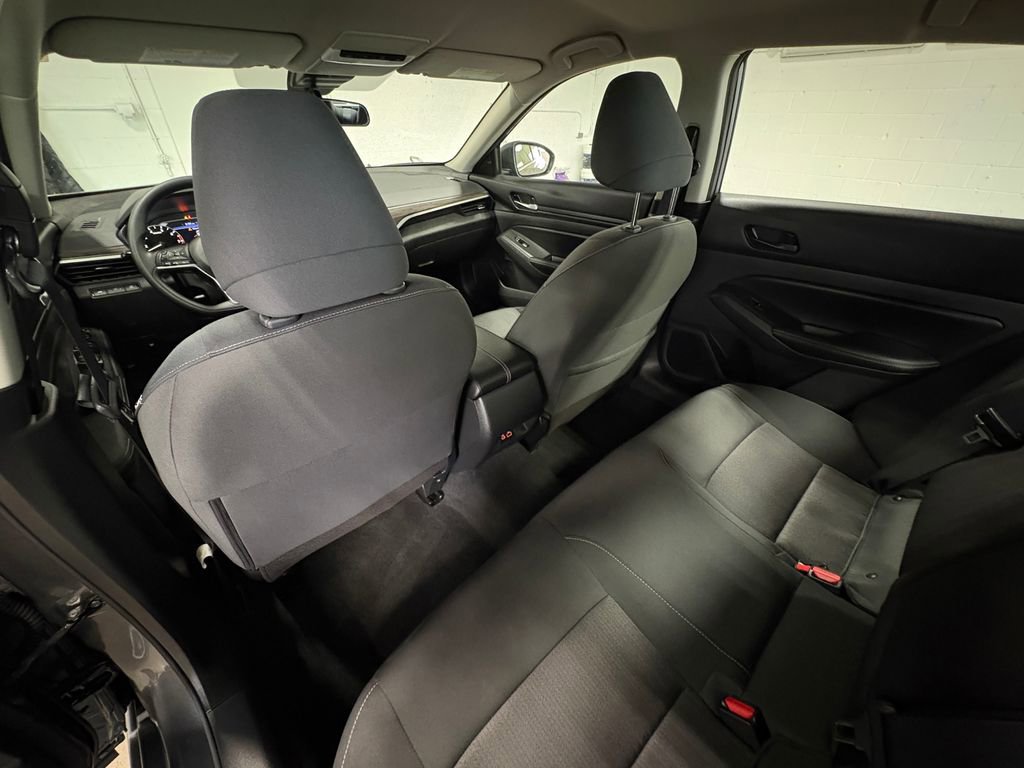 Used 2024 Nissan Altima 2.5 SV image 30