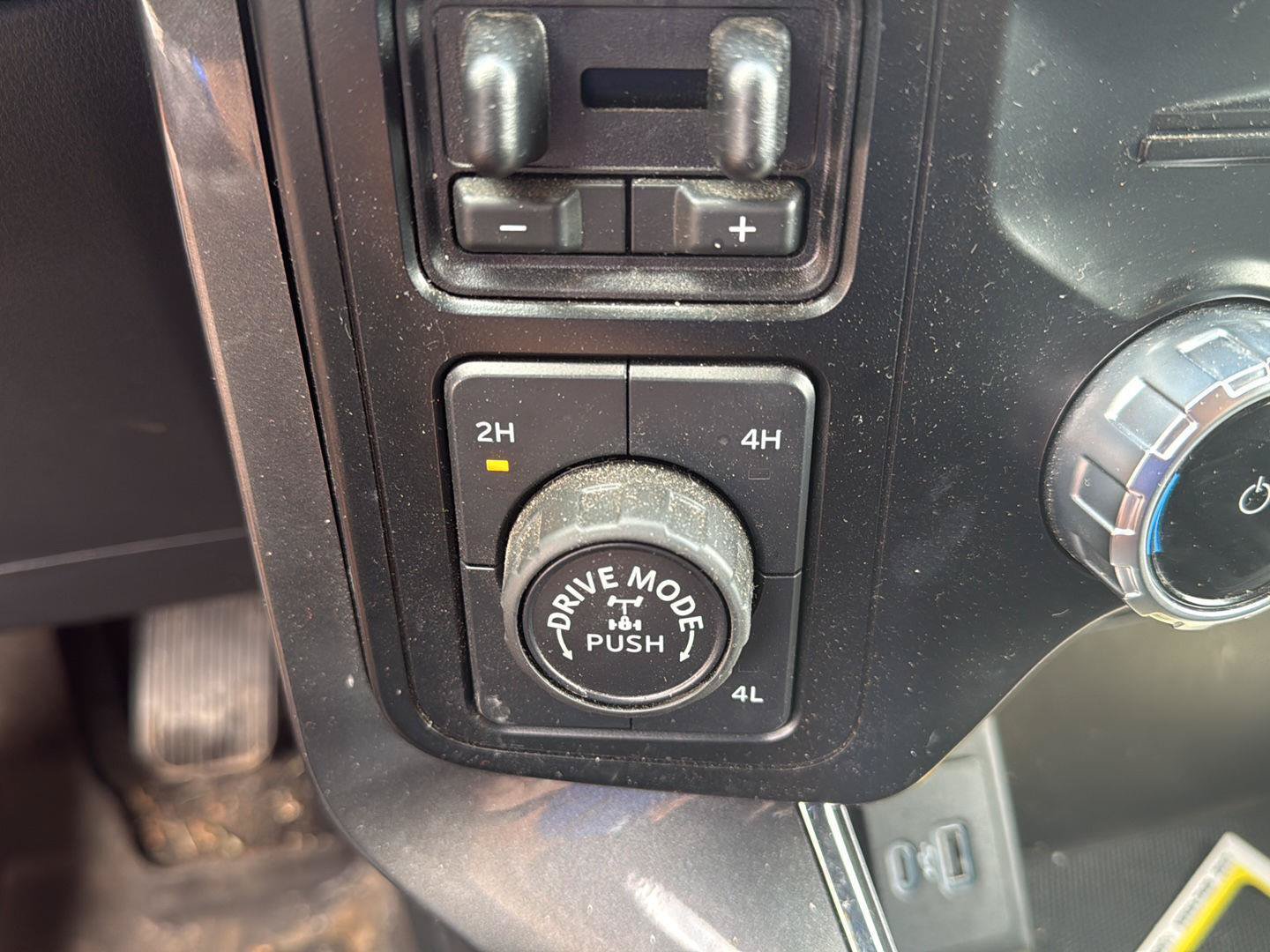 Used 2023 Ford F150 XLT w/ Equipment Group 302A High AWD/4WD image 19