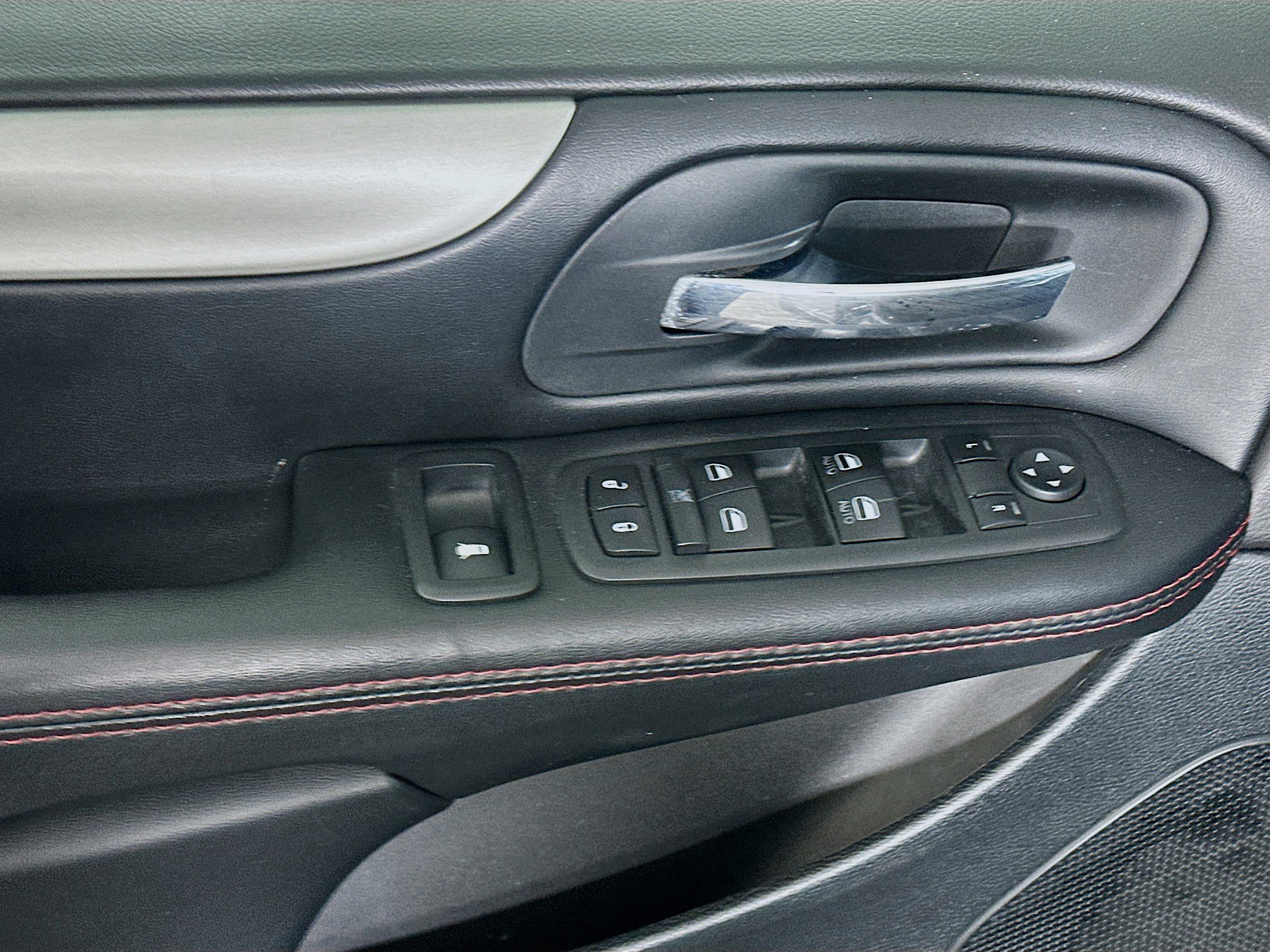 Used 2019 Dodge Grand Caravan GT image 15