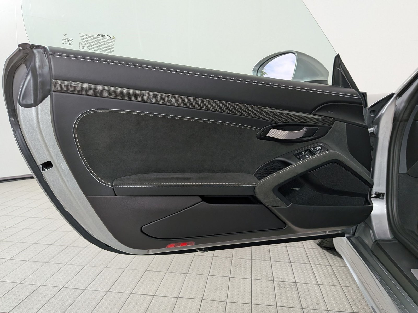 Certified 2021 Porsche 718 Boxster Spyder RWD image 14