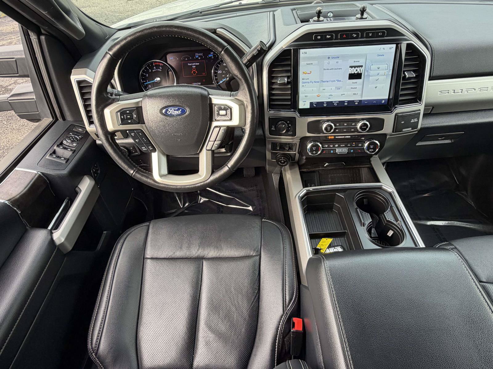 Used 2022 Ford F350 Lariat w/ Black Appearance Package AWD/4WD image 7