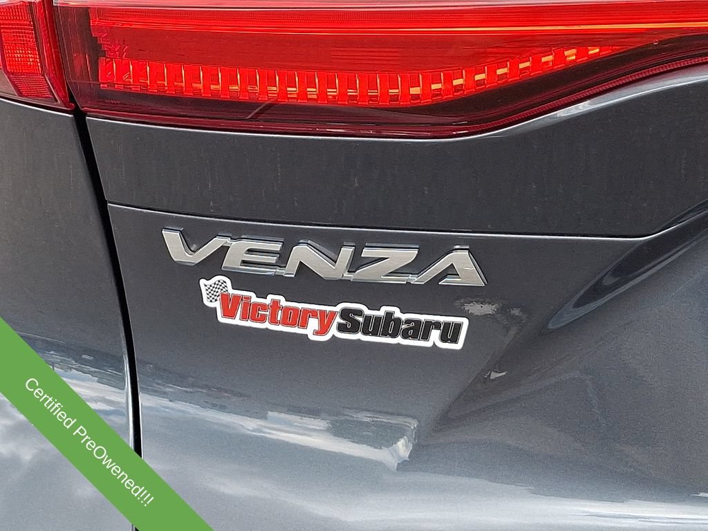 Used 2022 Toyota Venza LE AWD/4WD image 30