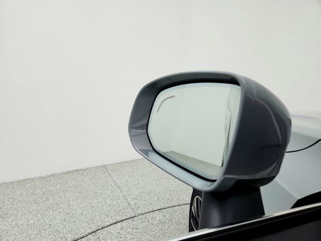 New 2026 Volvo XC90 B6 Plus w/ Protection Package Premier image 19