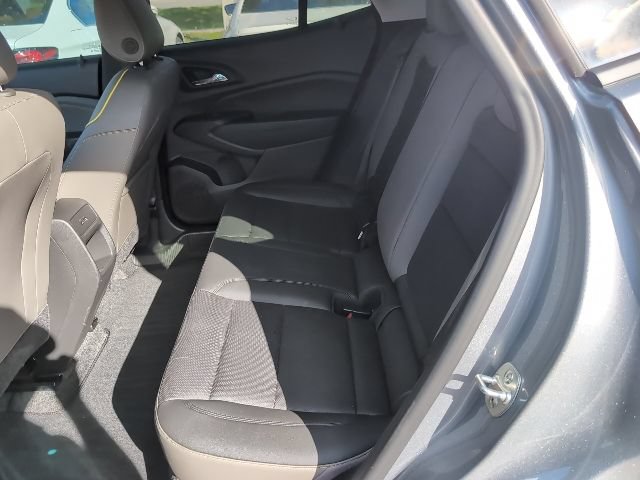 Used 2024 Chevrolet Trax ACTIV w/ Driver Confidence Package FWD image 26