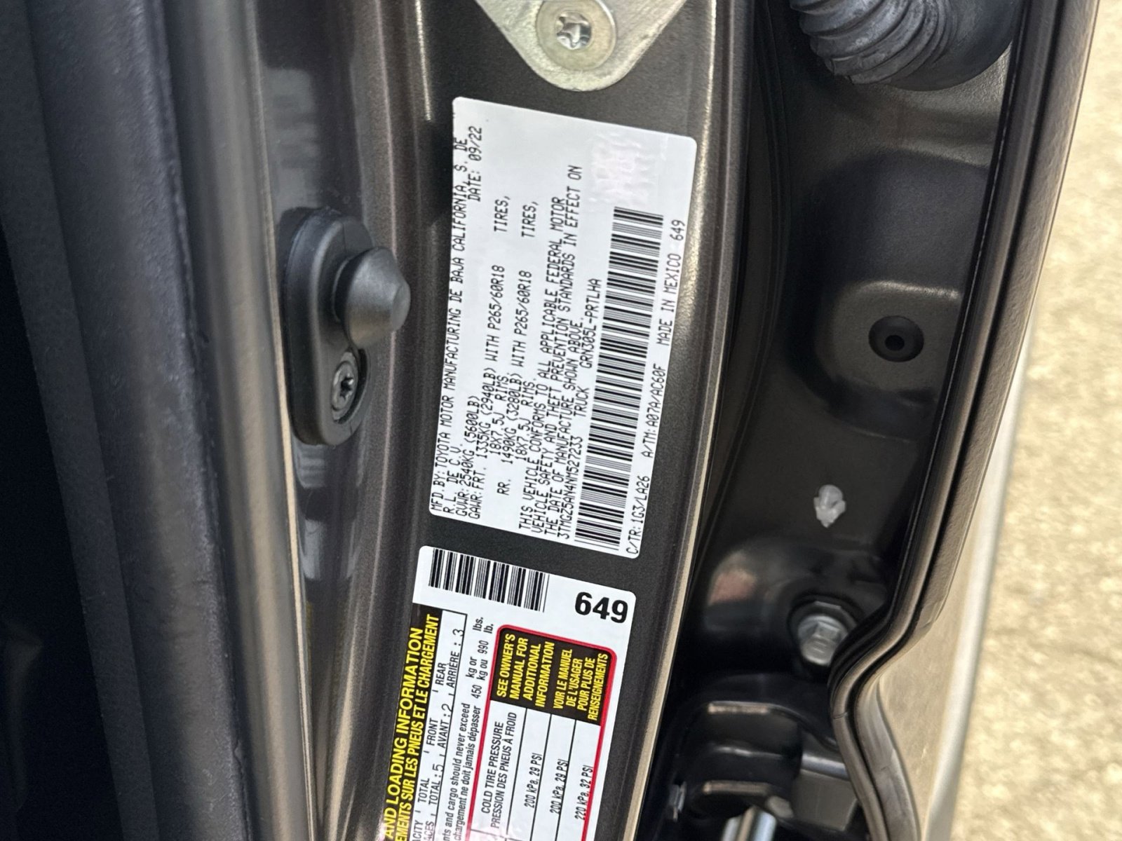 Used 2022 Toyota Tacoma Limited AWD/4WD image 30