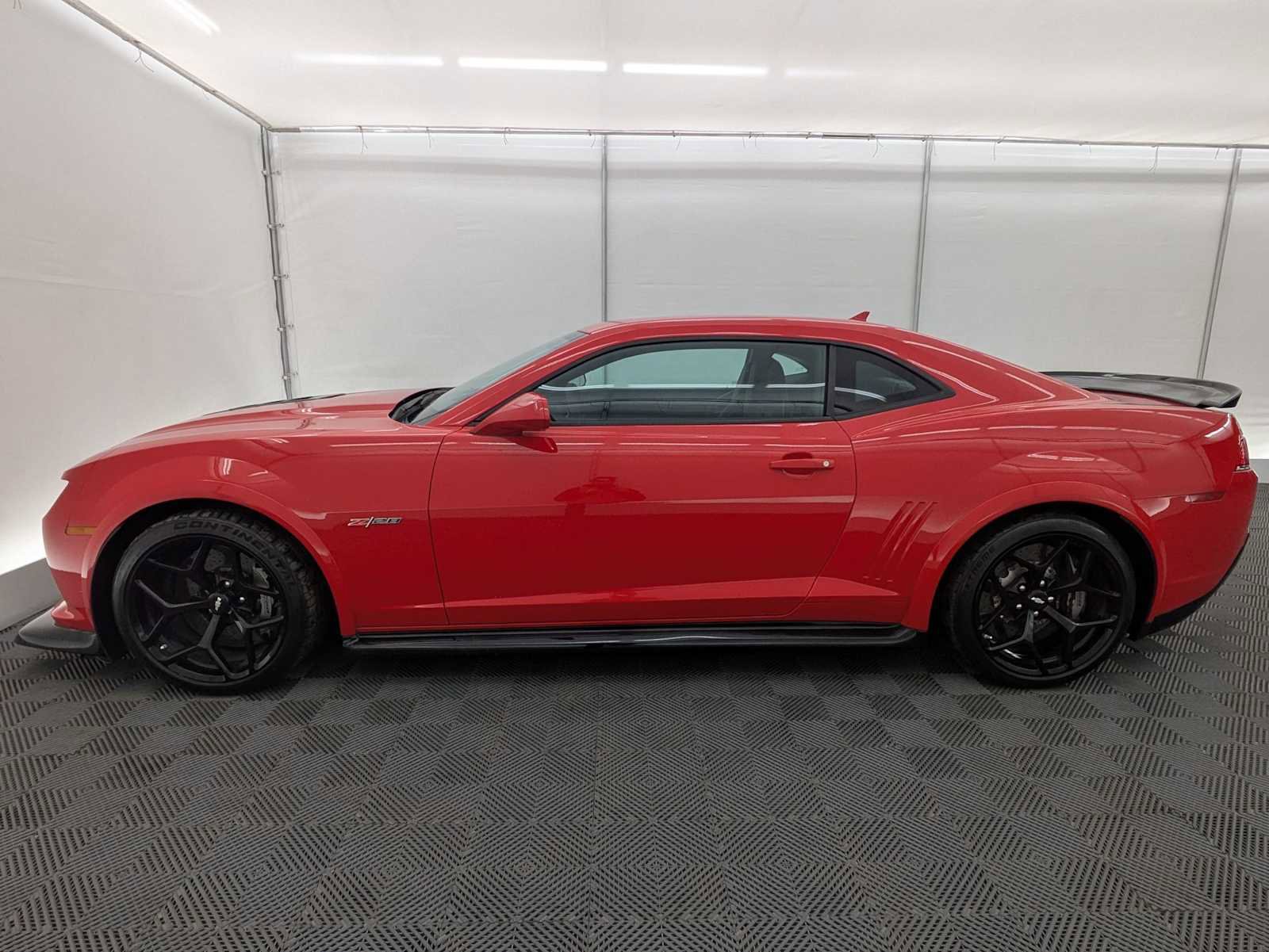 Used 2015 Chevrolet Camaro Z/28 image 3