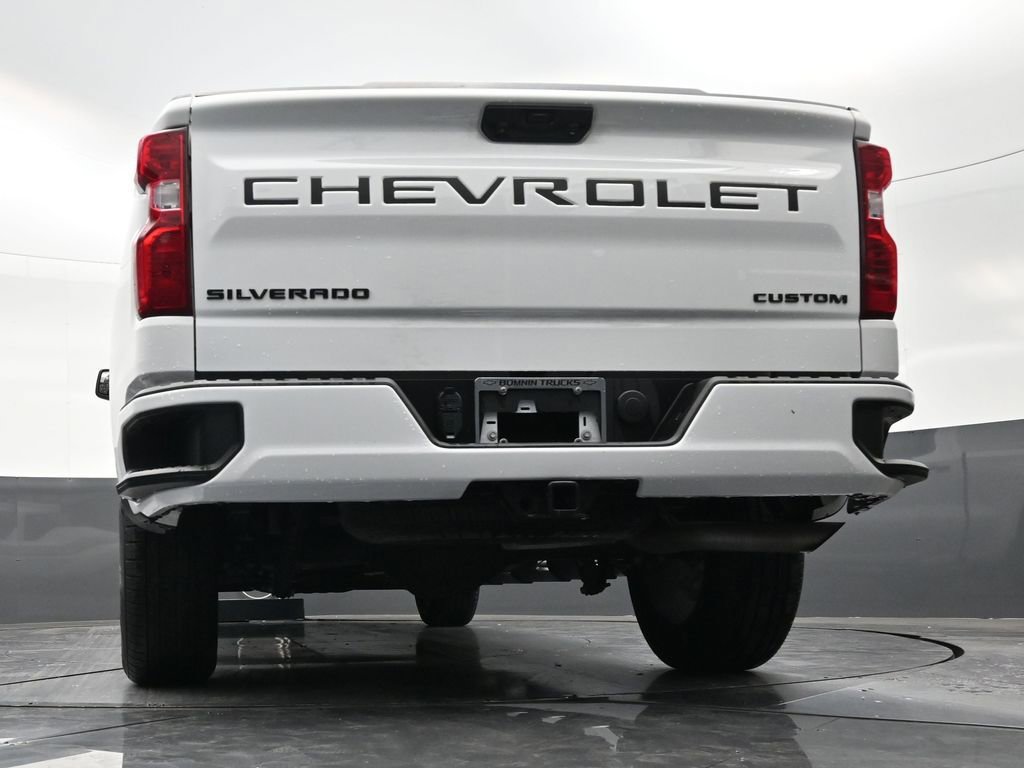 Used 2024 Chevrolet Silverado 1500 Custom w/ Turbomax Blackout Package RWD image 23