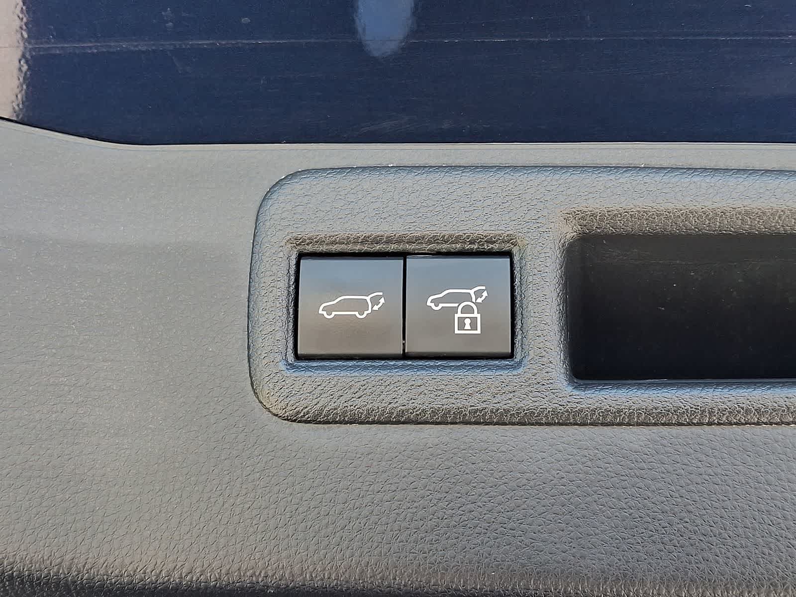 Certified 2023 Toyota Venza Limited AWD/4WD image 33