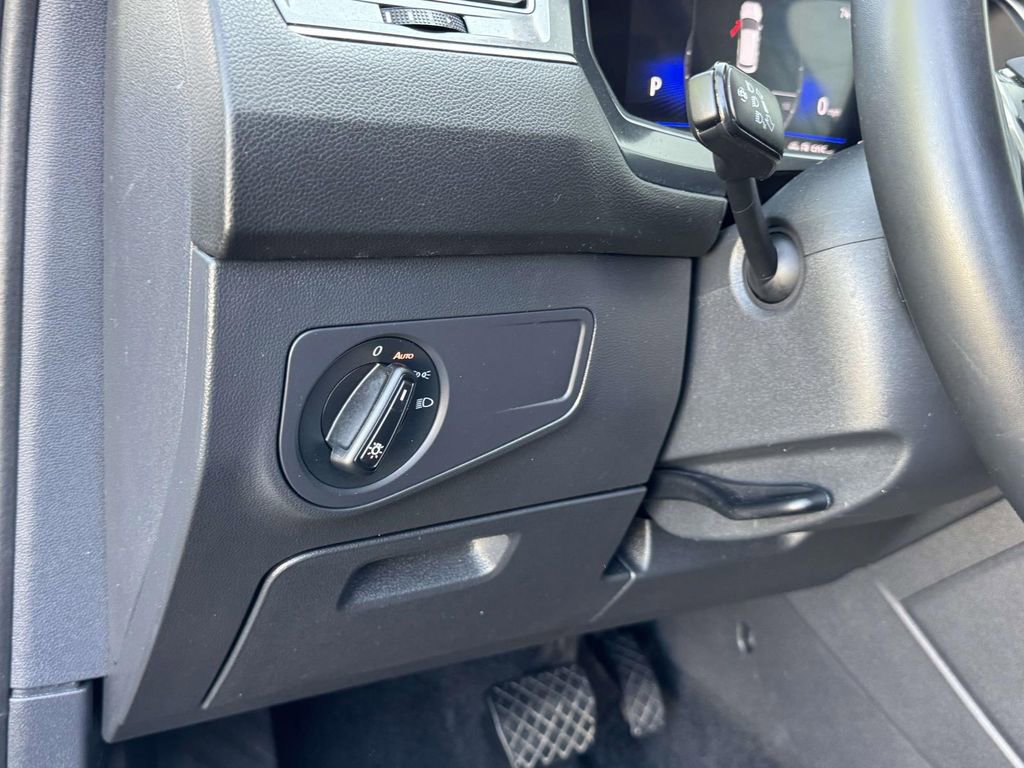 Used 2024 Volkswagen Tiguan S FWD image 9