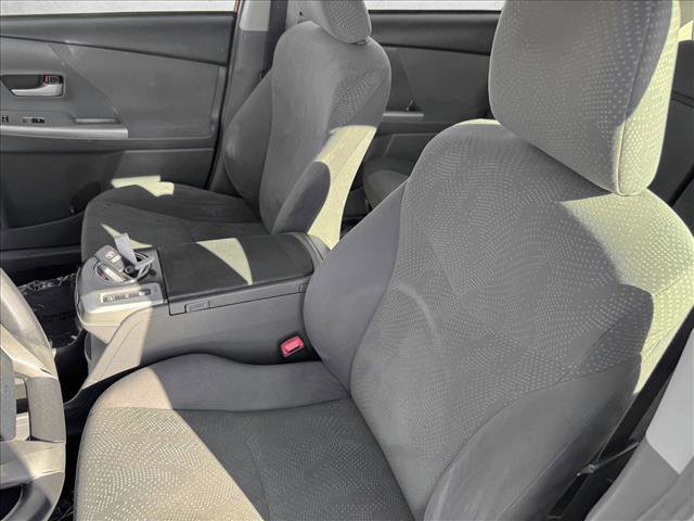 Used 2014 Toyota Prius V Two image 7