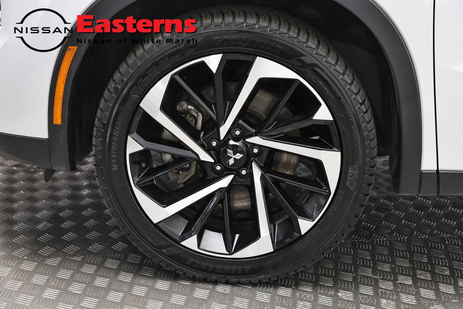 Used 2024 Mitsubishi Outlander AWD image 31