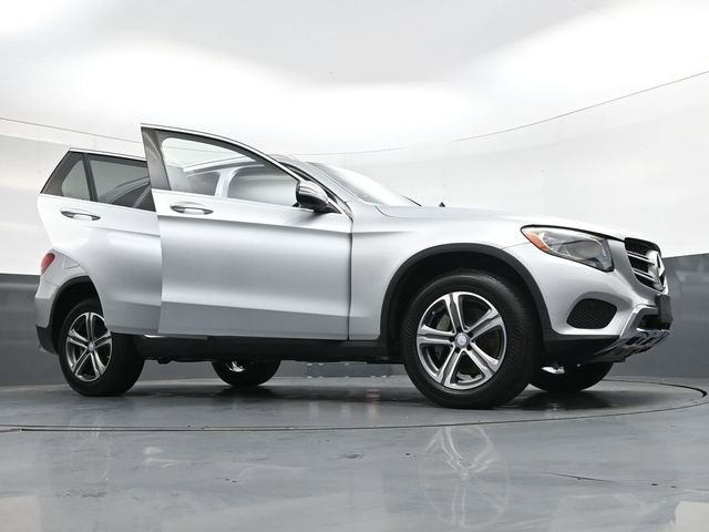 Used 2016 Mercedes-Benz GLC 300 w/ Premium Package image 41