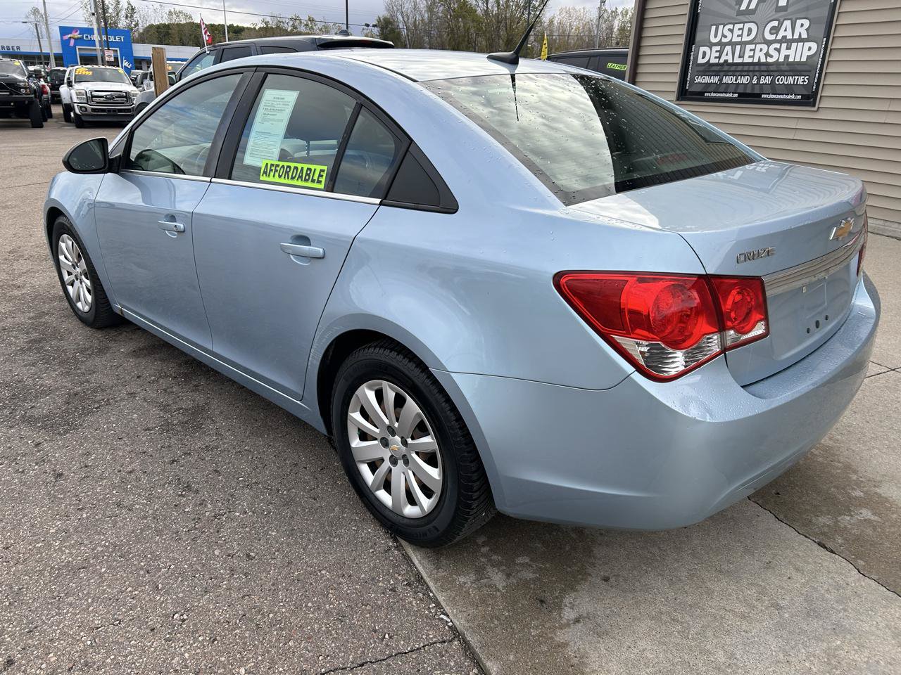 Used 2011 Chevrolet Cruze LS w/ Connectivity Package FWD image 7