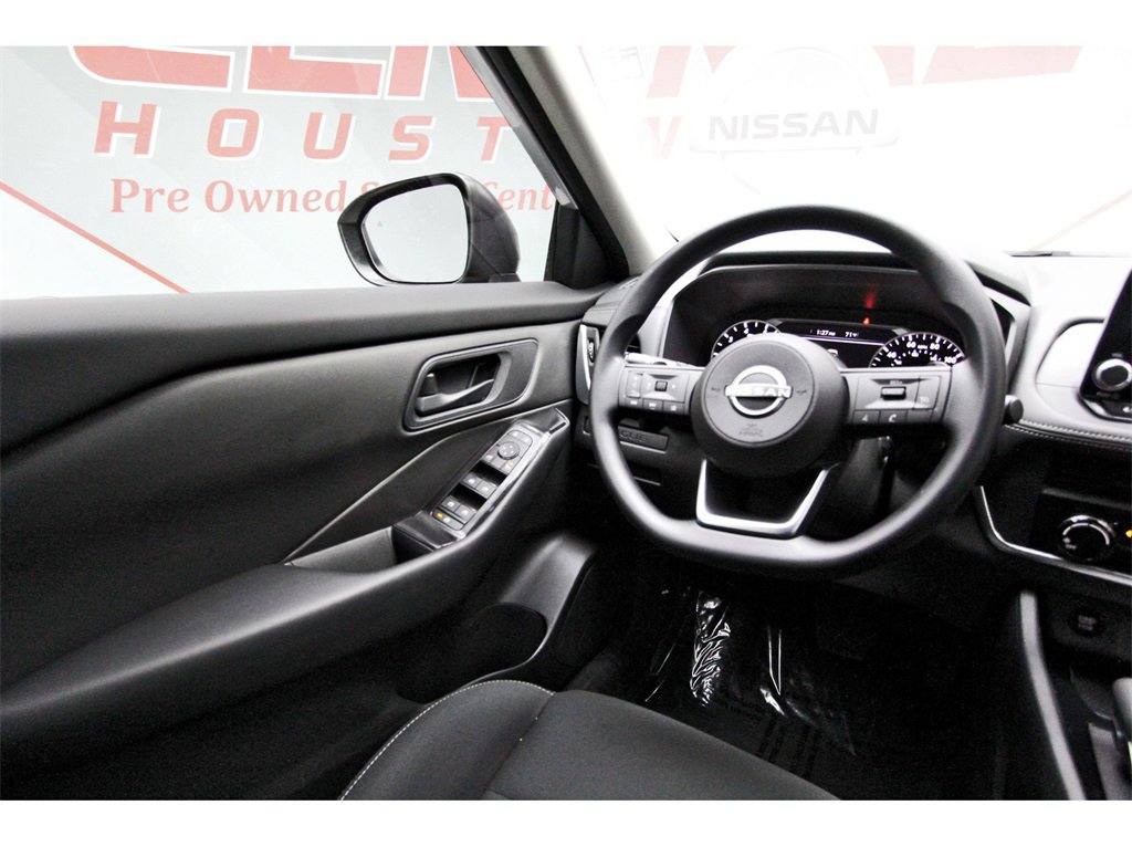 Certified 2024 Nissan Rogue S image 6