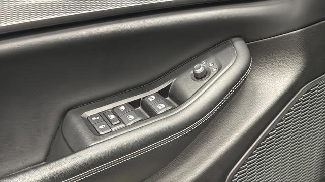 Certified 2023 Jeep Grand Cherokee Laredo image 20