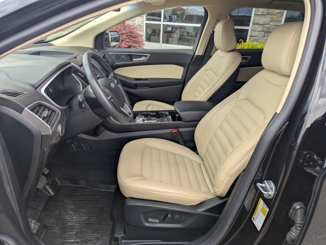Used 2020 Ford Edge SEL AWD/4WD image 11