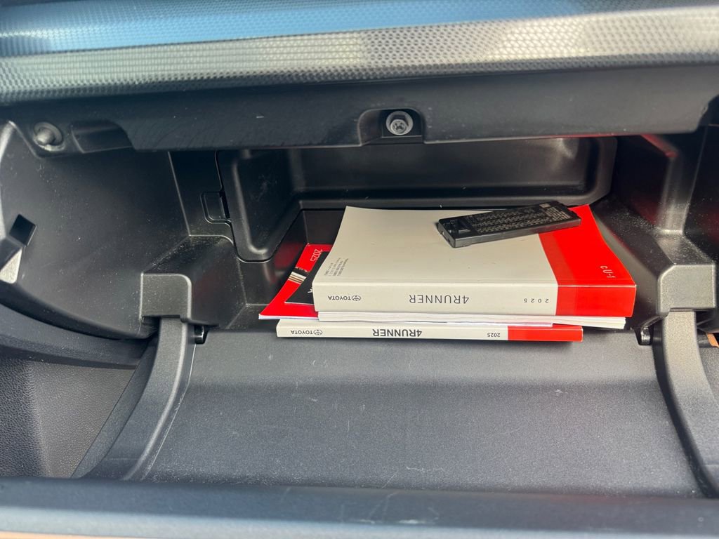 Used 2025 Toyota 4Runner Limited w/ Tow Technology Package image 18