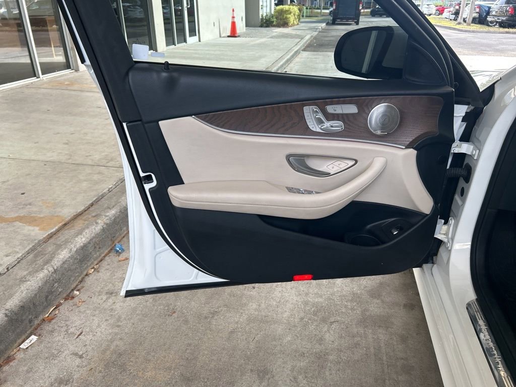 Used 2022 Mercedes-Benz E 350 4MATIC Sedan image 41