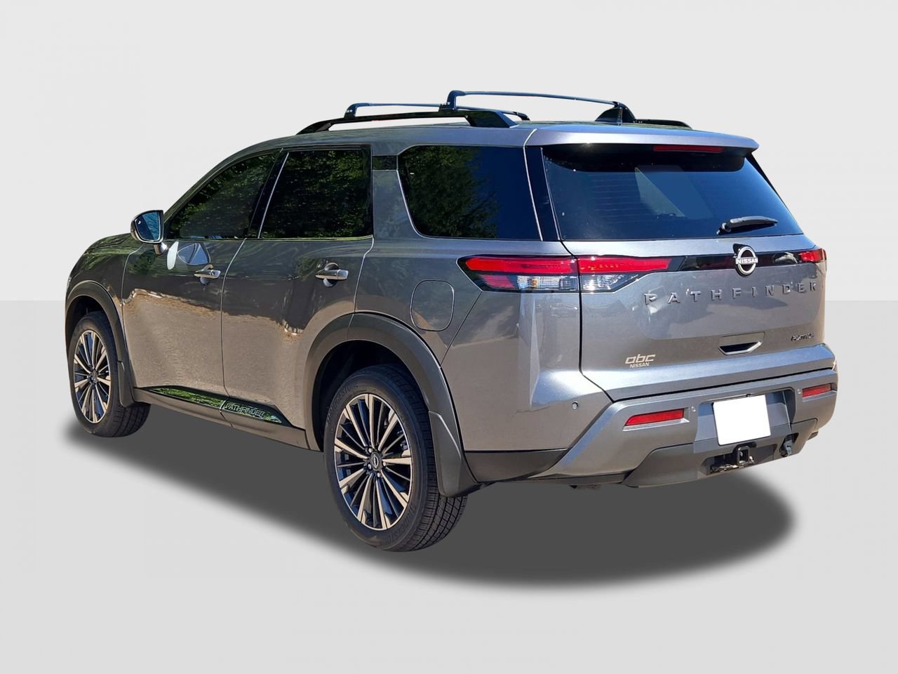 New 2026 Nissan Pathfinder Platinum w/ Cargo Package FWD image 7