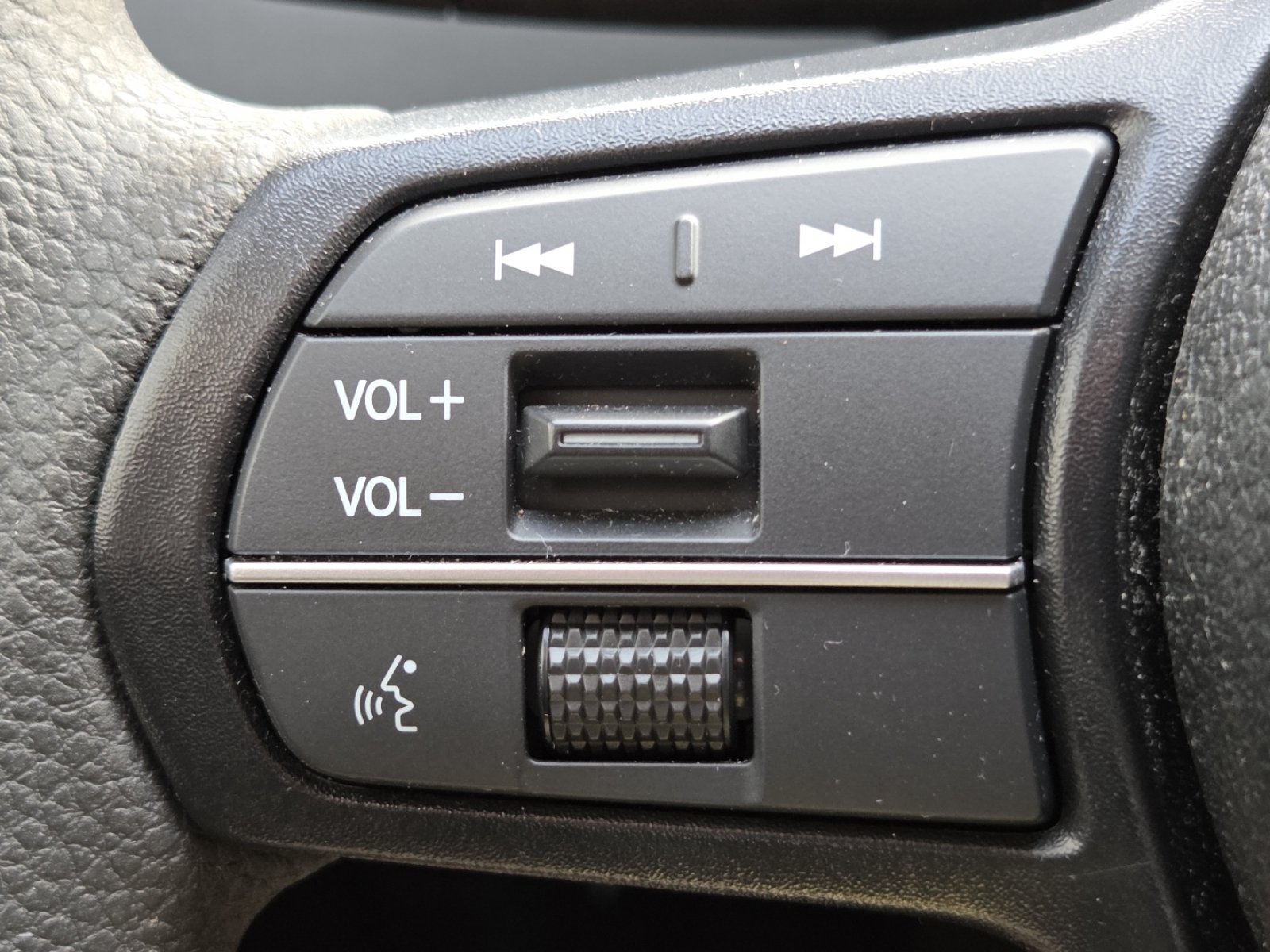 Certified 2024 Honda Accord EX image 12