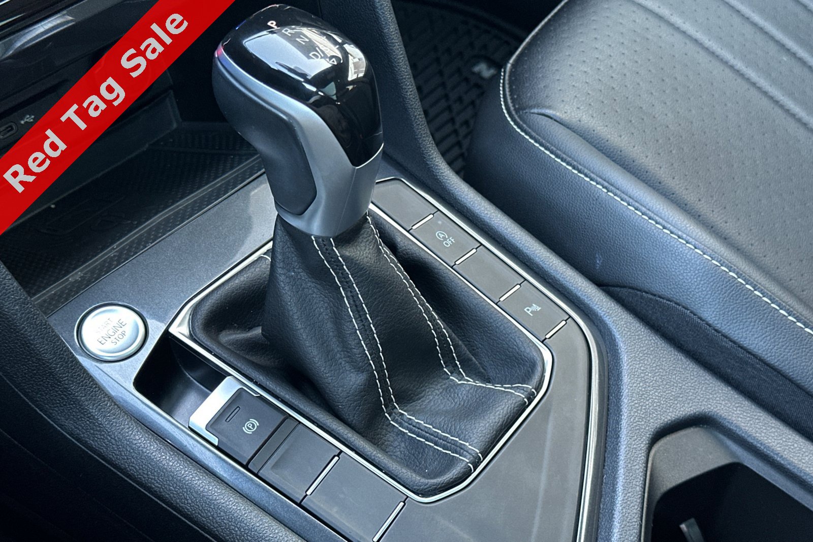 Certified 2024 Volkswagen Tiguan SE R-Line image 22