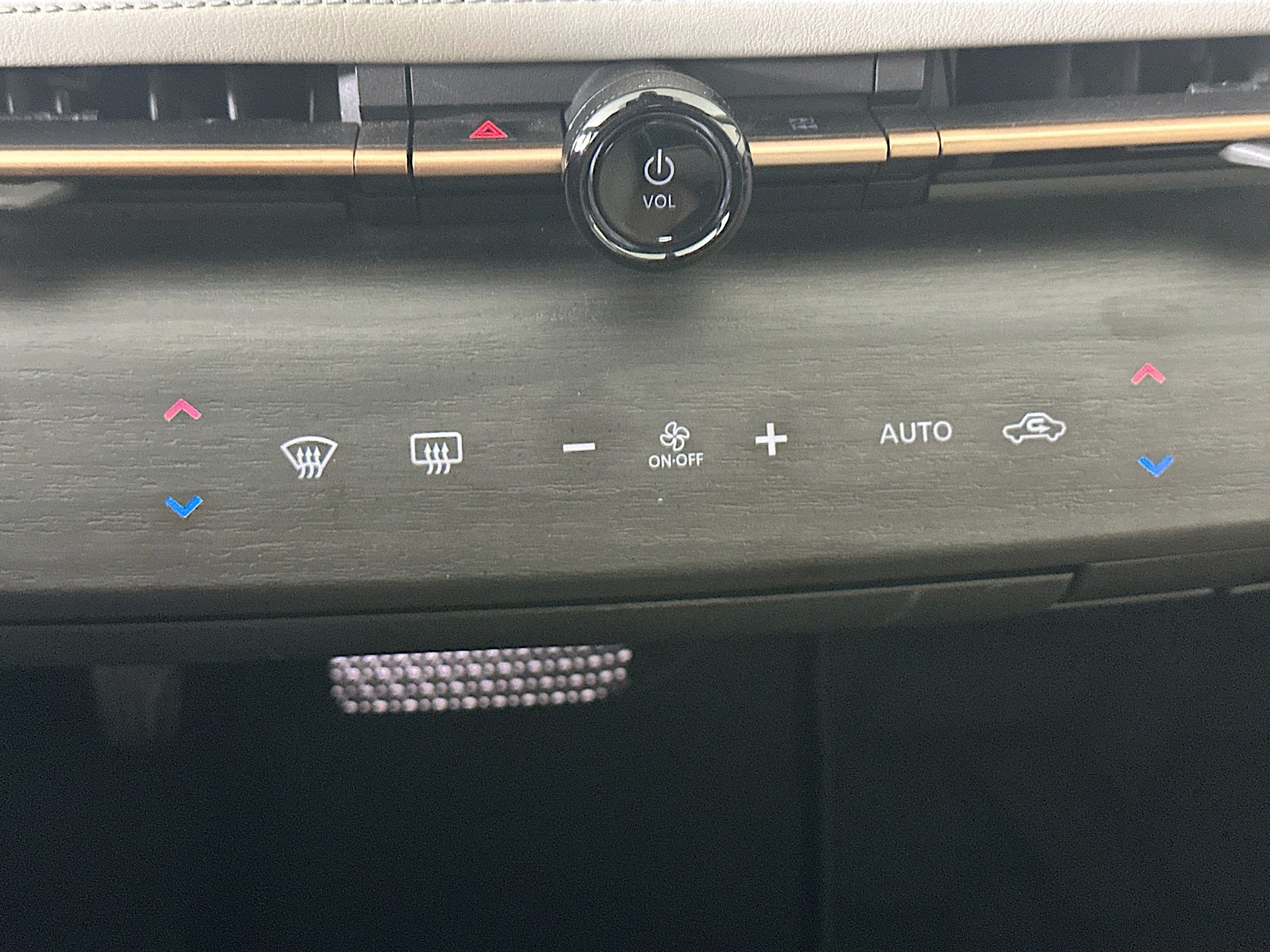 Used 2023 Nissan Ariya FWD image 24