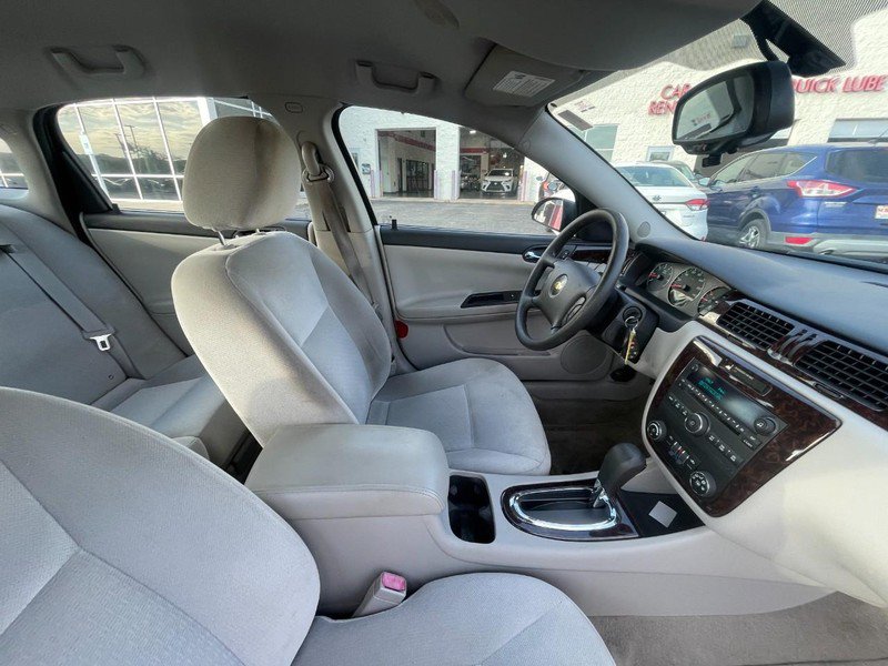 Used 2015 Chevrolet Impala LT FWD image 5