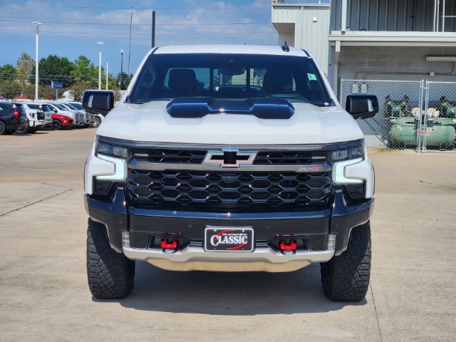 Used 2026 Chevrolet Silverado 1500 ZR2 AWD/4WD image 2