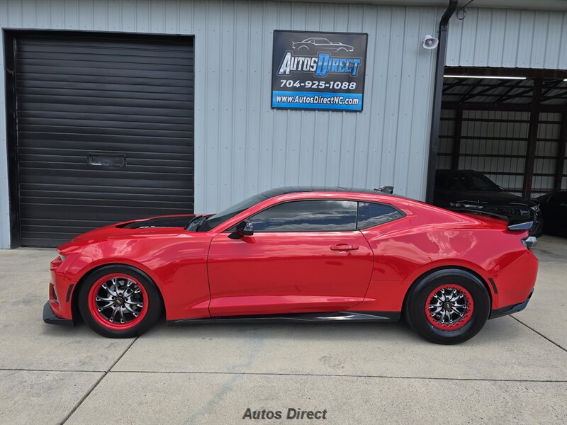 Used 2017 Chevrolet Camaro ZL1 RWD image 7