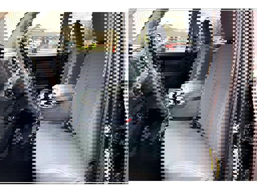 Used 2018 RAM 1500 Express w/ Express Value Package image 24