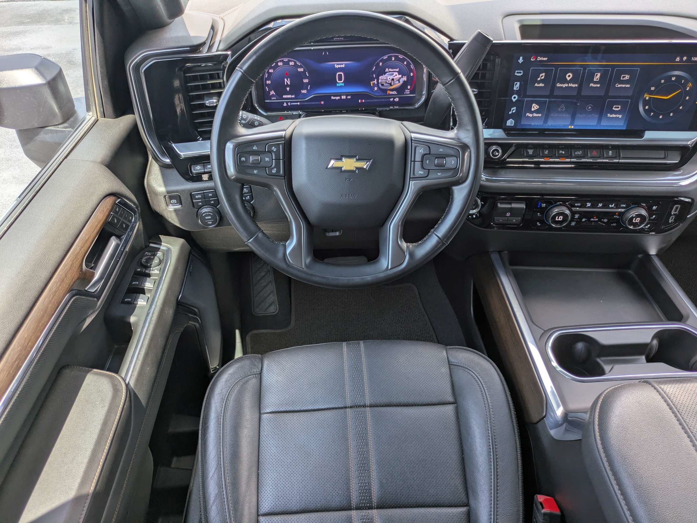 Certified 2024 Chevrolet Silverado 3500 High Country w/ High Country Premium Package AWD/4WD image 4
