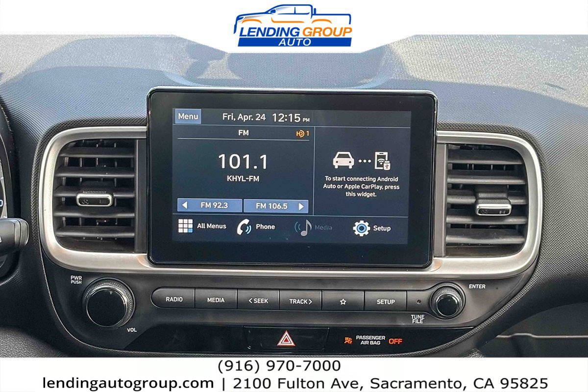 Used 2022 Hyundai Venue SEL FWD image 13