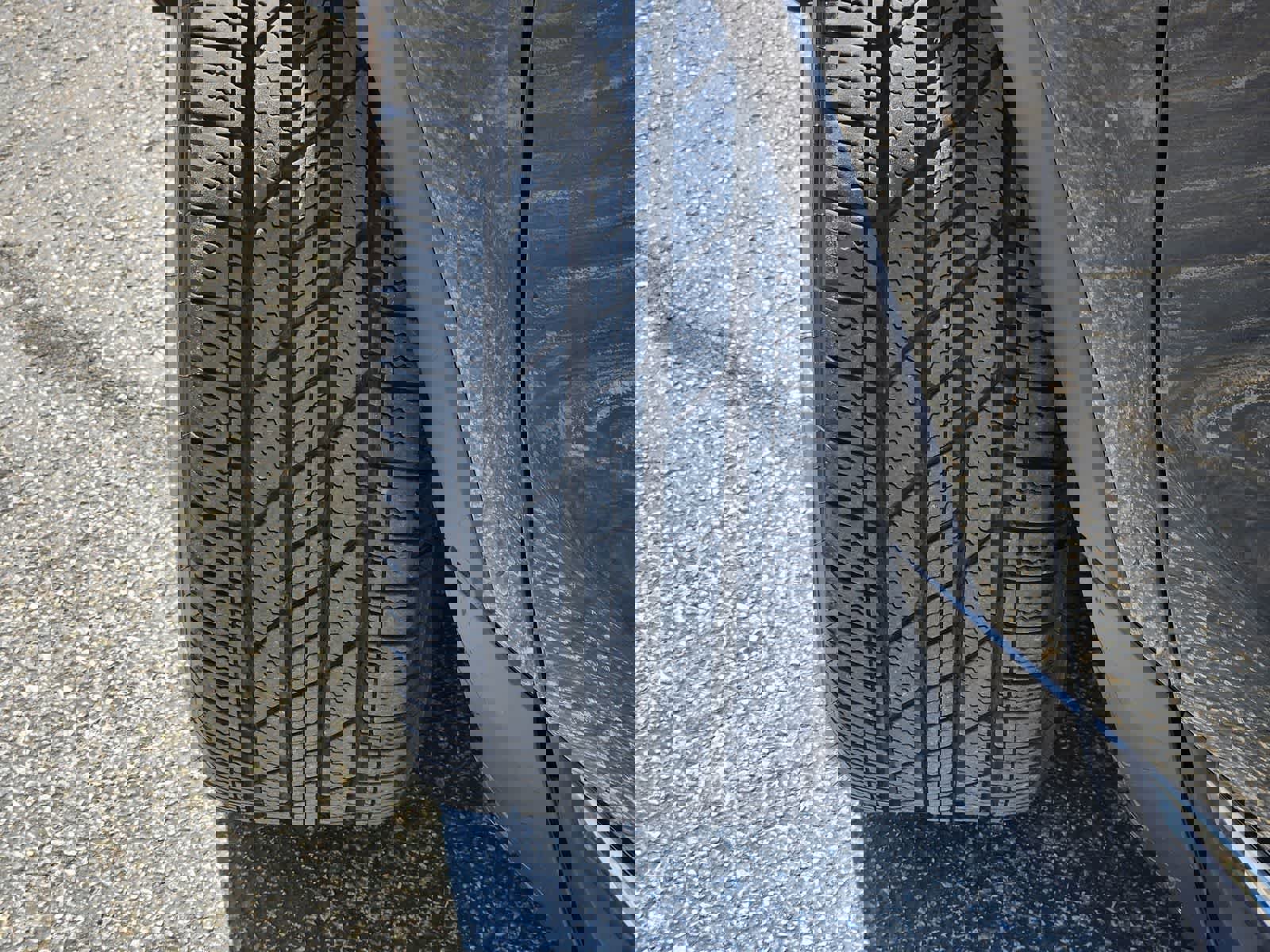 Used 2013 Ford Explorer XLT image 10