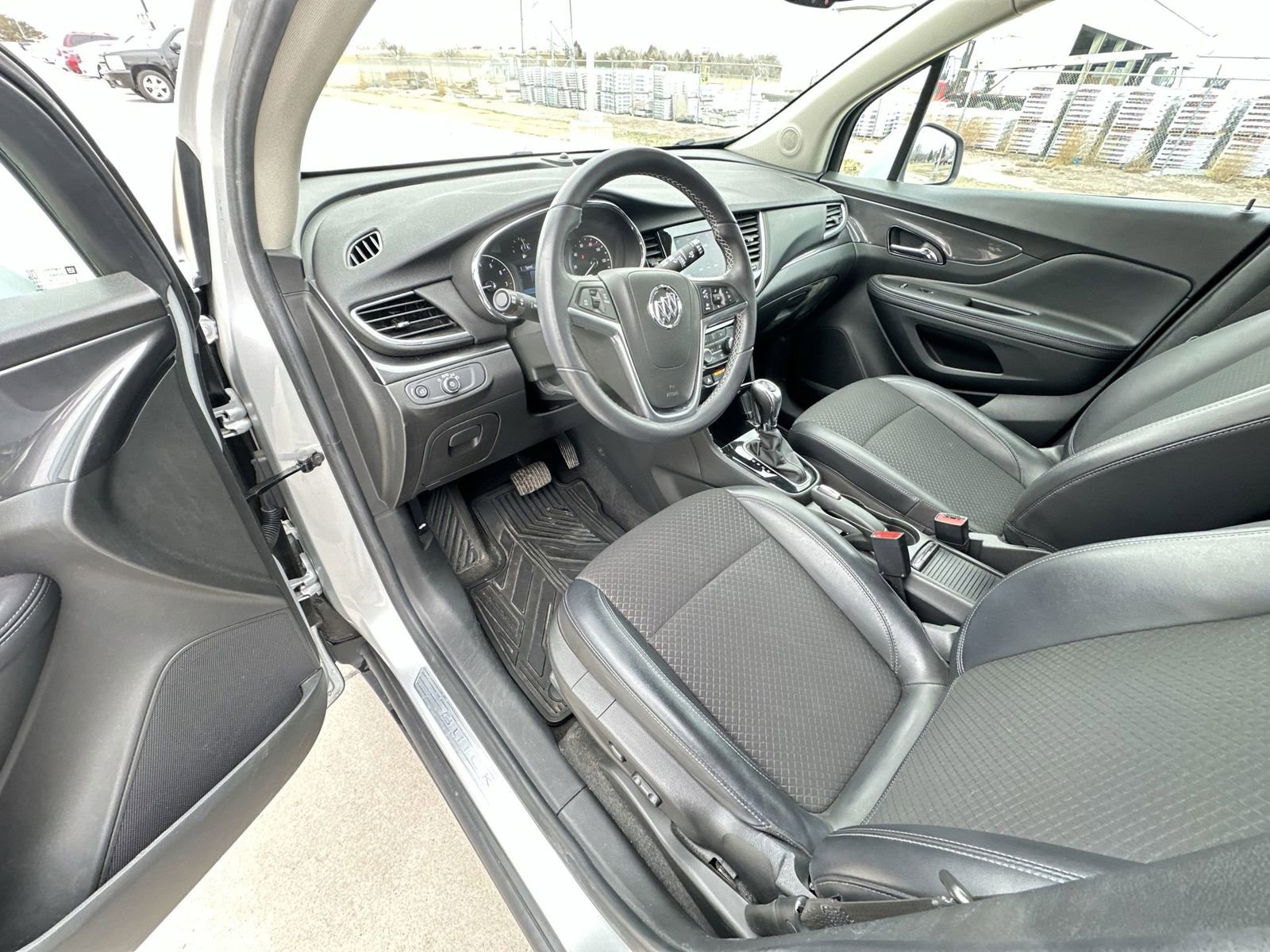 Used 2022 Buick Encore Preferred w/ Safety Package AWD/4WD image 10