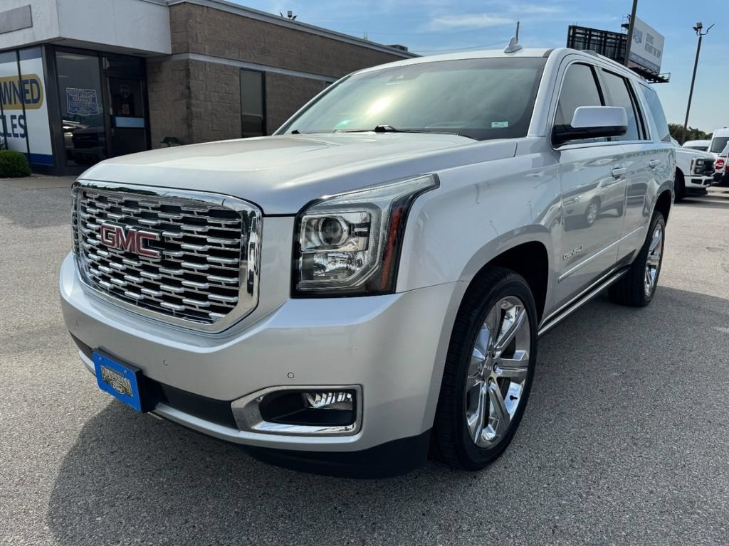 Used 2020 GMC Yukon Denali w/ Denali Ultimate Package RWD image 8