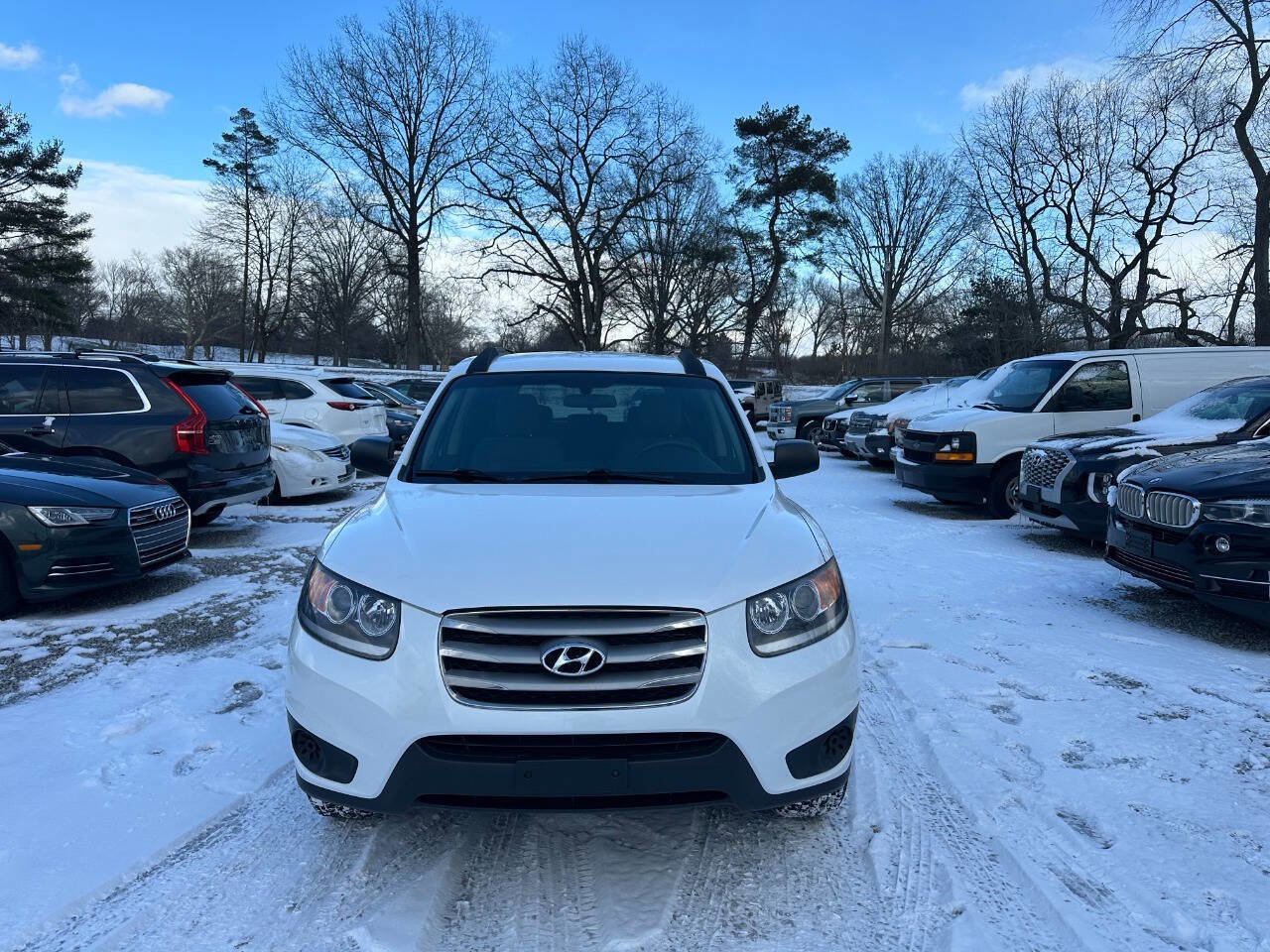 Used 2012 Hyundai Santa Fe GLS image 2