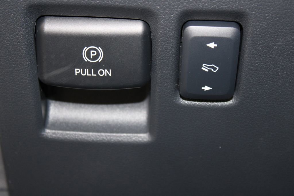 New 2025 Ford F150 Lariat w/ Equipment Group 502A High image 55