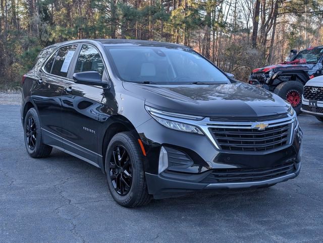 Used 2023 Chevrolet Equinox LT w/ Driver Convenience Package image 2