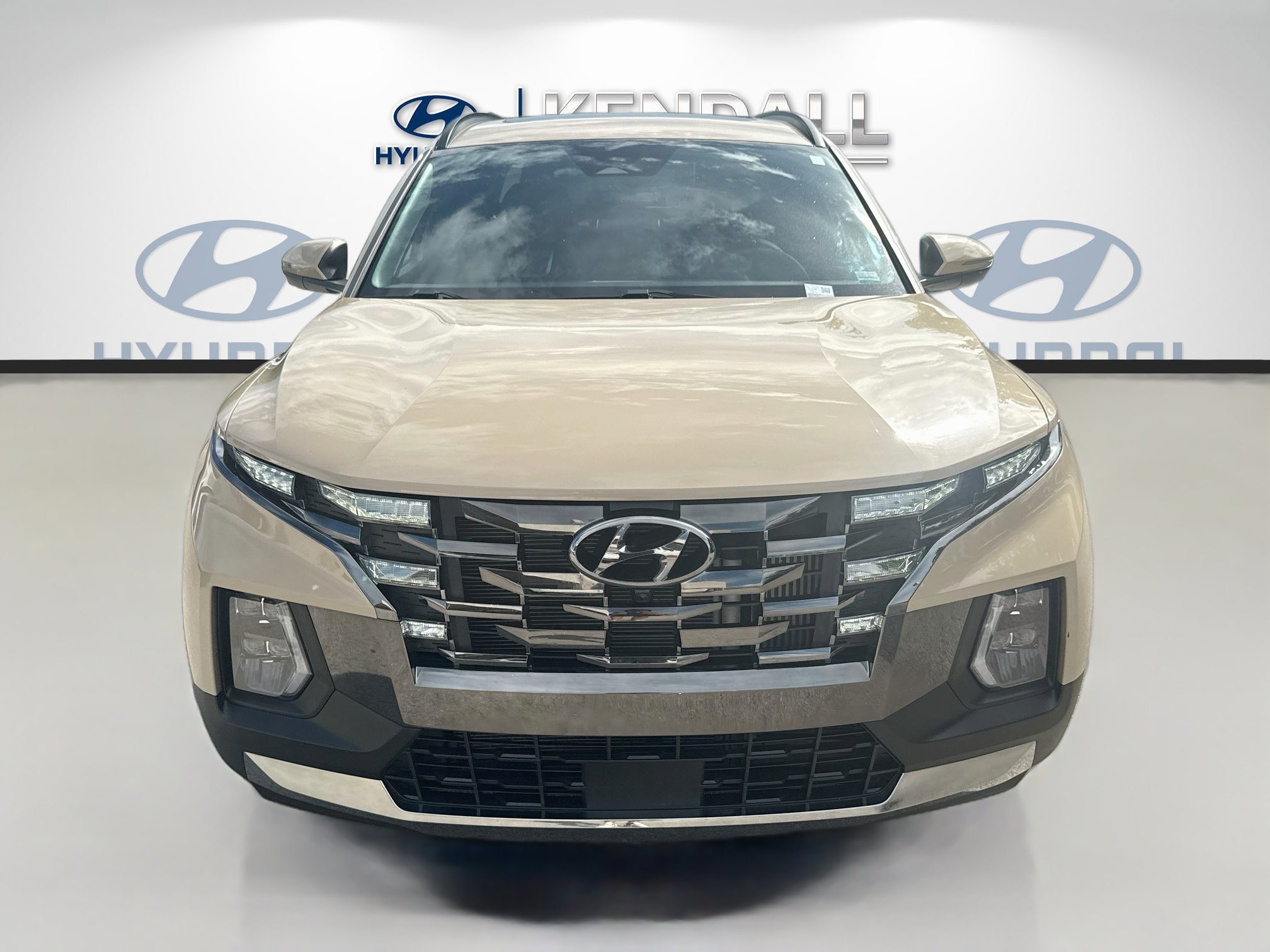 Used 2024 Hyundai Santa Cruz Limited AWD/4WD image 2
